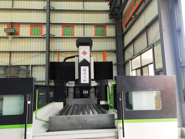 挑選龍門銑床時(shí)除了價(jià)格還應(yīng)該注意什么？