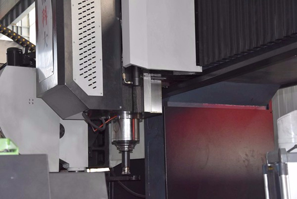 數(shù)控龍門銑床、龍門加工中心及立式加工中心刀庫卡刀故障的原因及解決辦法